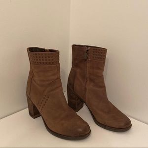 Geox boot heels